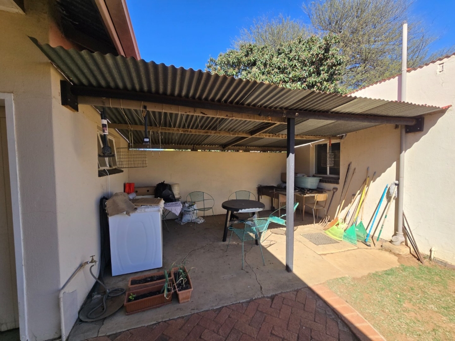 3 Bedroom Property for Sale in Universitas Free State